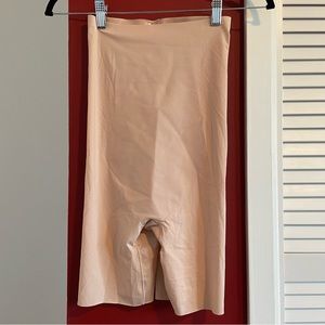 NWOT Spanx high waist shaper shorts in nude